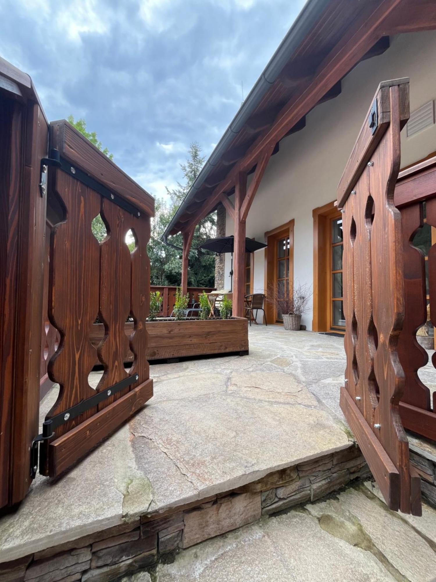 Apartmany La Siska Vsetín Exterior foto