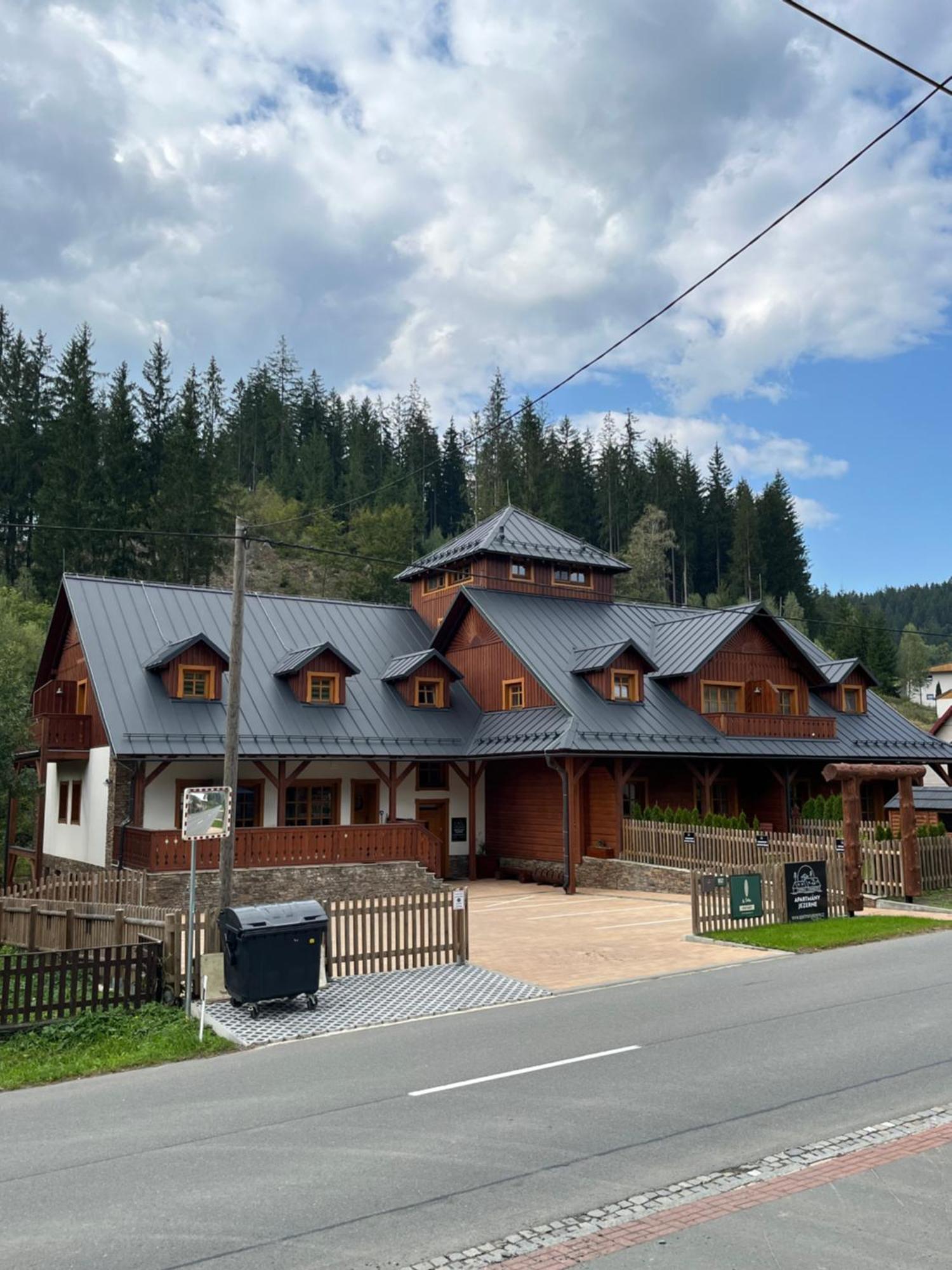 Apartmany La Siska Vsetín Exterior foto