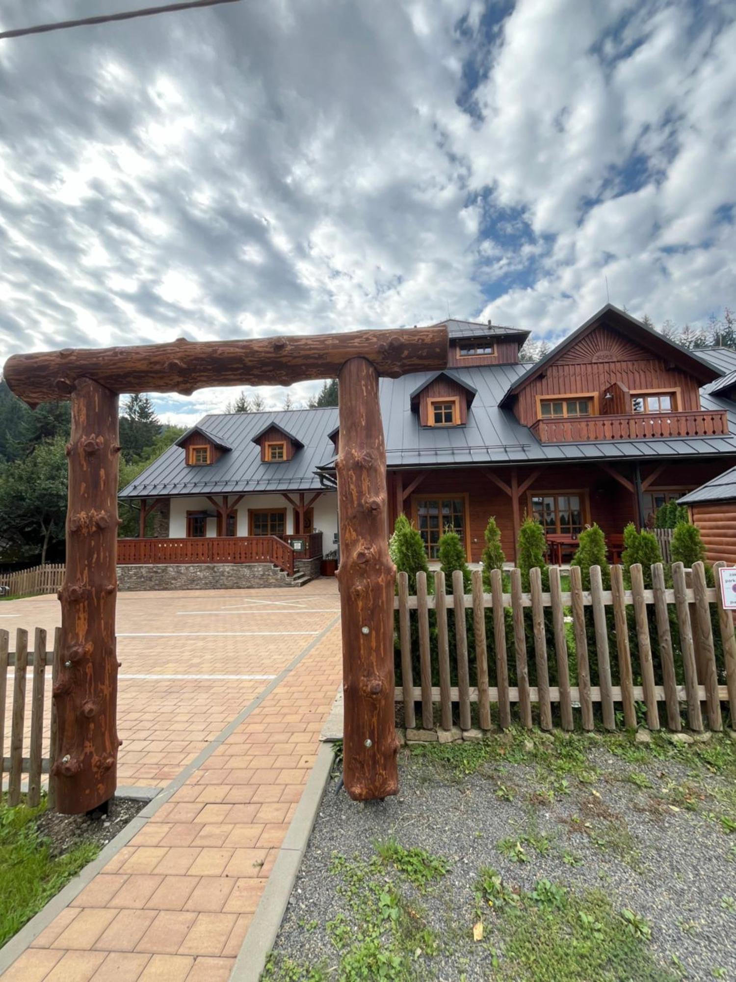 Apartmany La Siska Vsetín Exterior foto